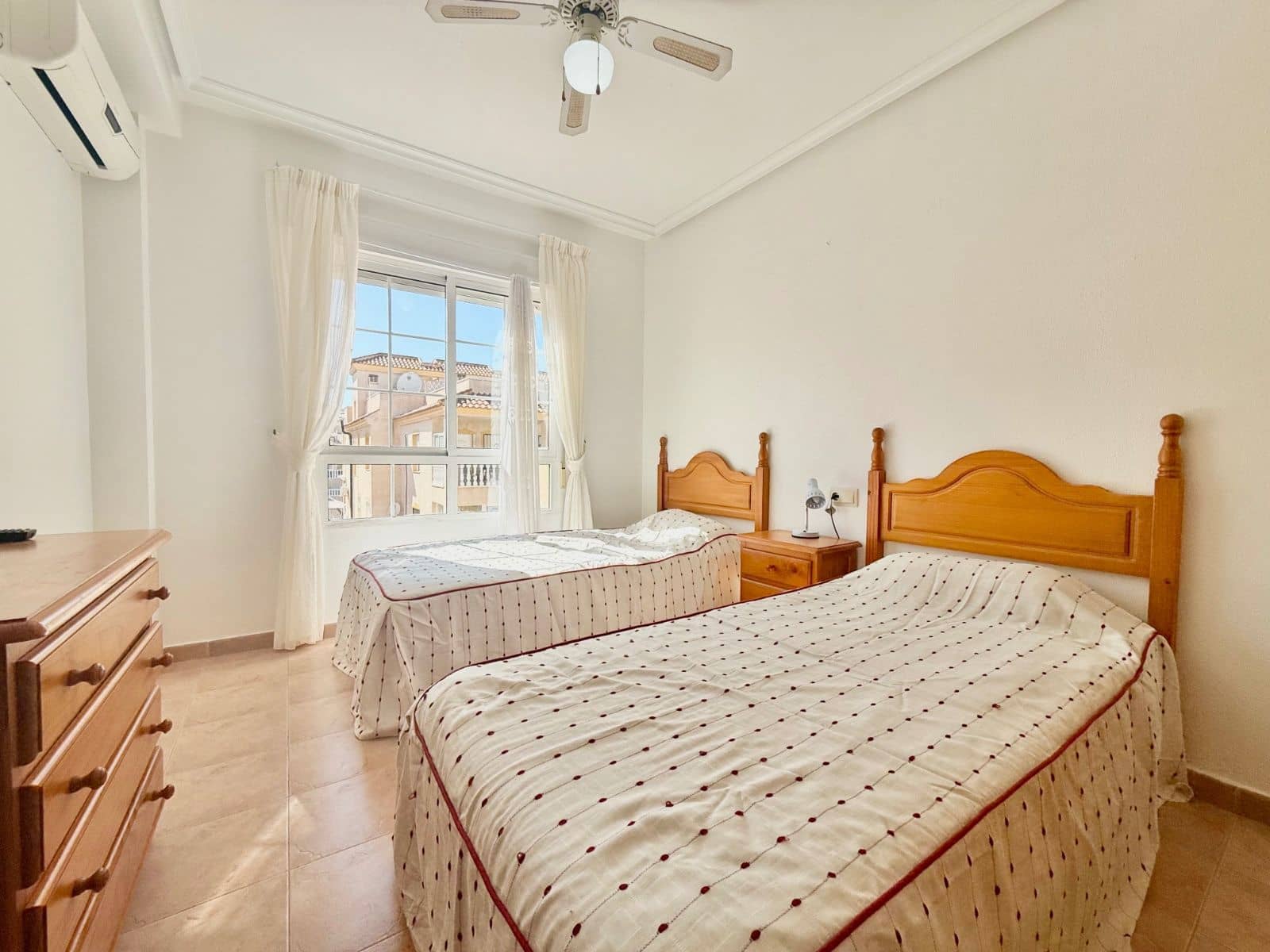 3 bedroom Terraced Villa for sale in Guardamar del Segura with pool - € 185,000 (Ref: 9846673)