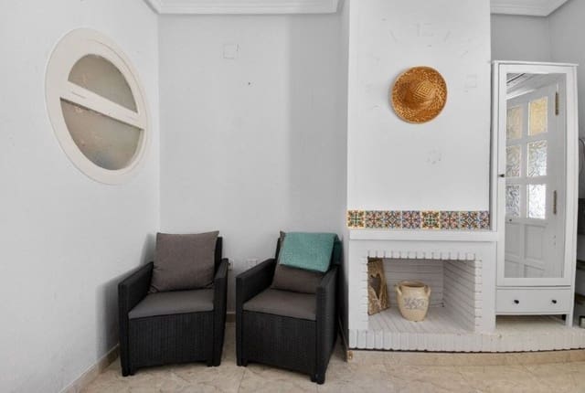 4 chambre Appartement à vendre à Centro, Torrevieja avec piscine - 185 000 € (Ref: 9849672)