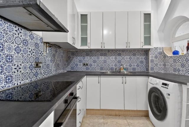 4 chambre Appartement à vendre à Centro, Torrevieja avec piscine - 185 000 € (Ref: 9849672)