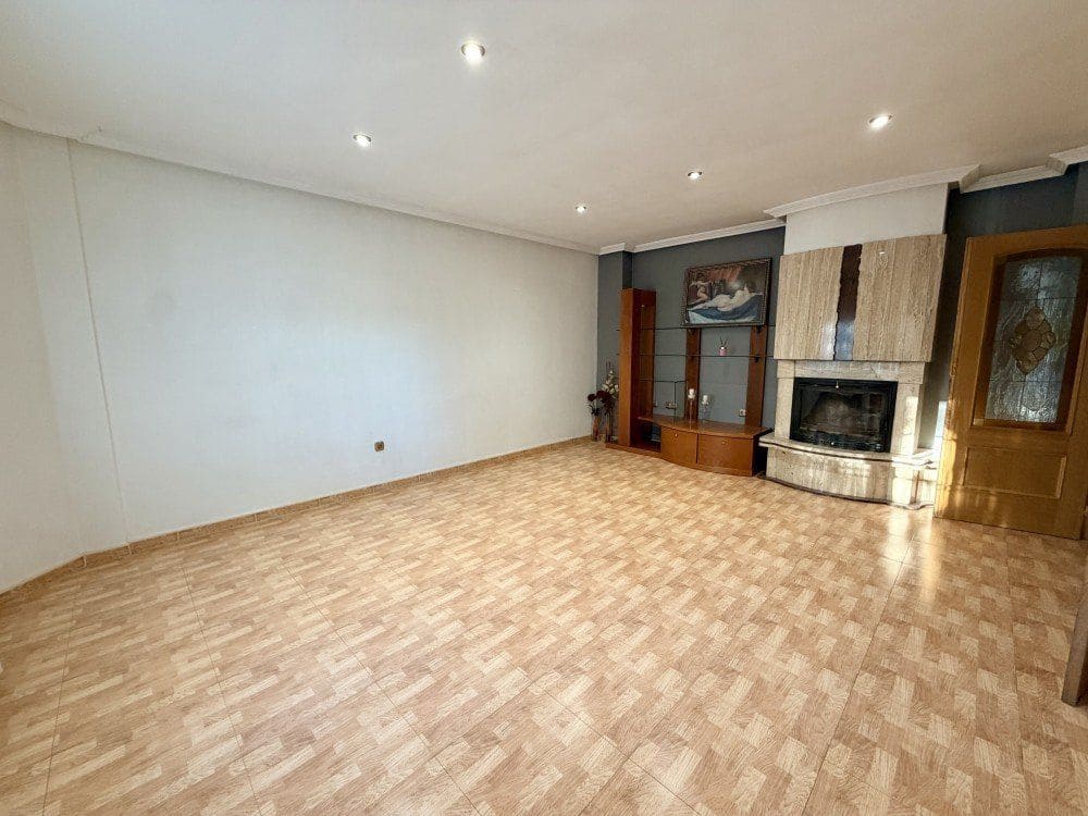 3 soverom Hus til salgs i Formentera del Segura med garasje - € 255 000 (Ref: 9849733)