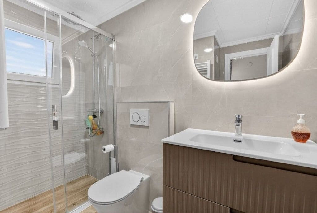 3 quarto Casa em Banda para venda em Torrevieja - 395 000 € (Ref: 9849737)