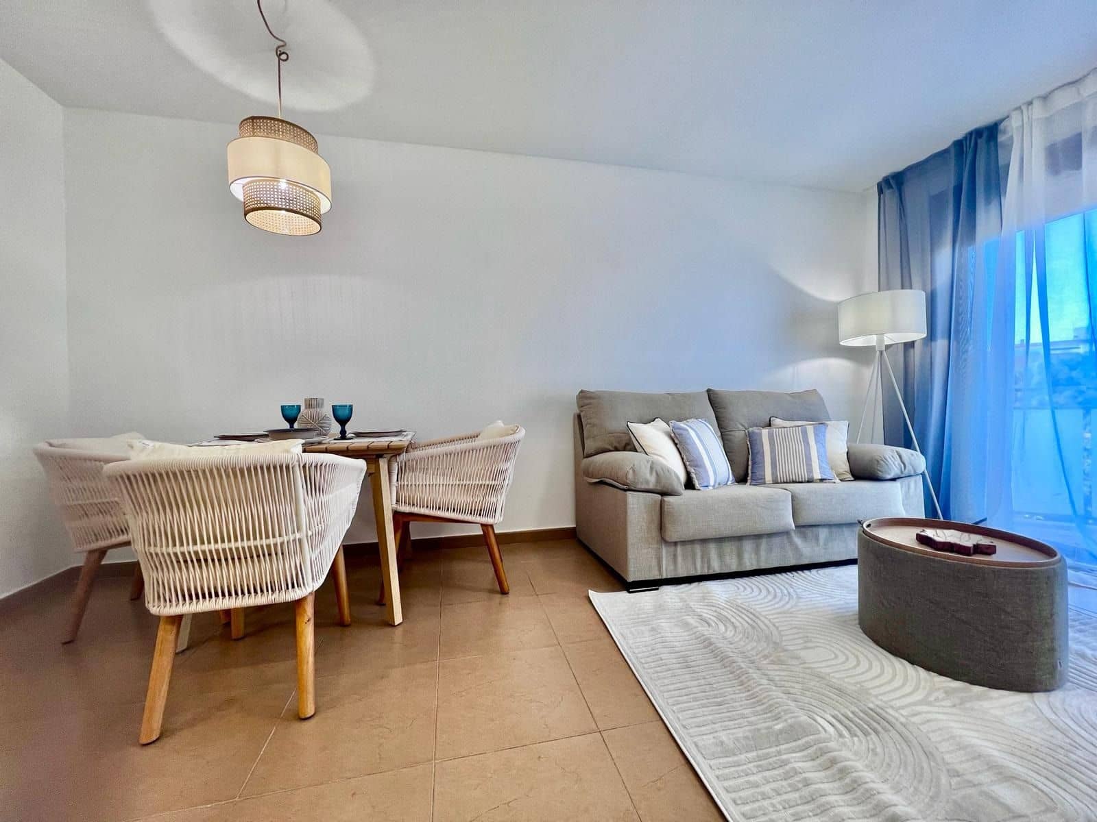 Apartamento de 2 habitaciones en Torrevieja en venta - 169.700 € (Ref: 9852047)