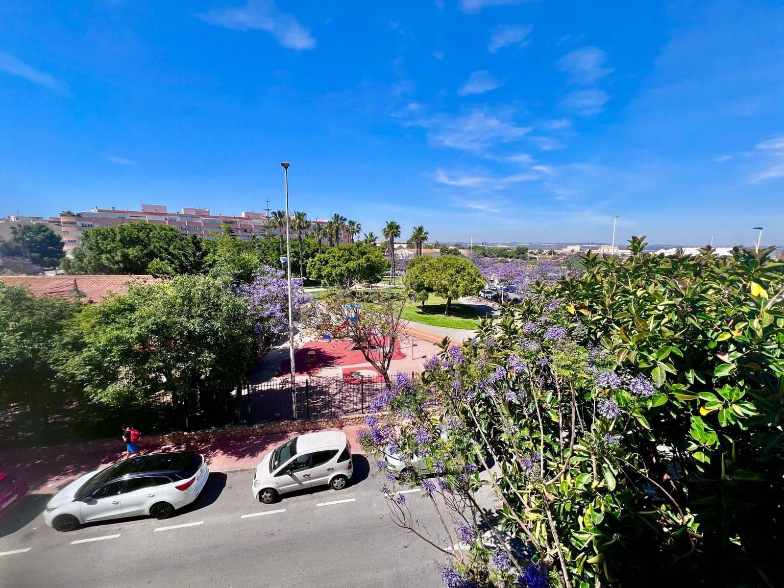 Apartamento de 2 habitaciones en Torrevieja en venta - 169.700 € (Ref: 9852047)