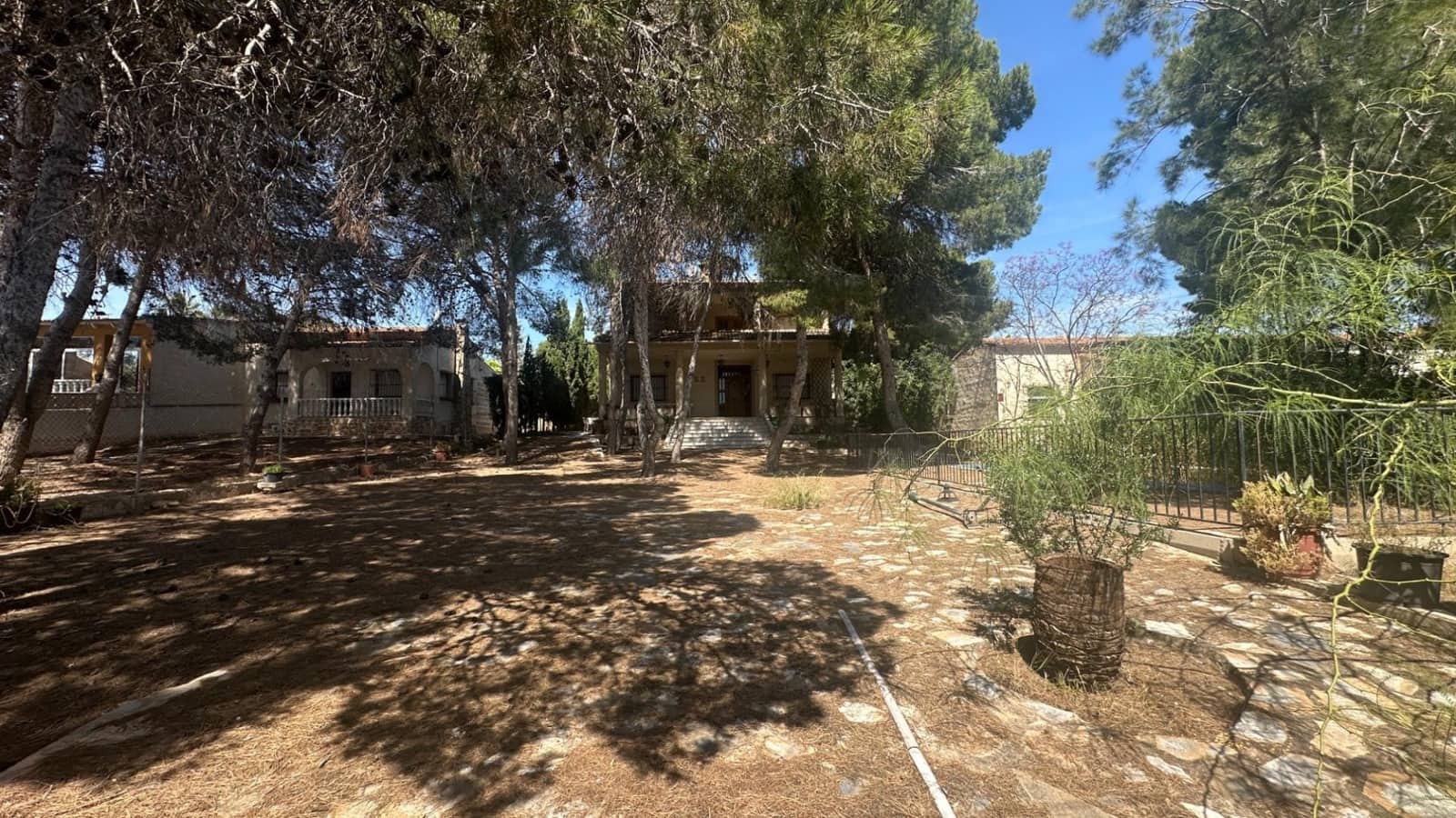 Chalet de 8 habitaciones en La Siesta en venta con piscina - 550.000 € (Ref: 9852049)