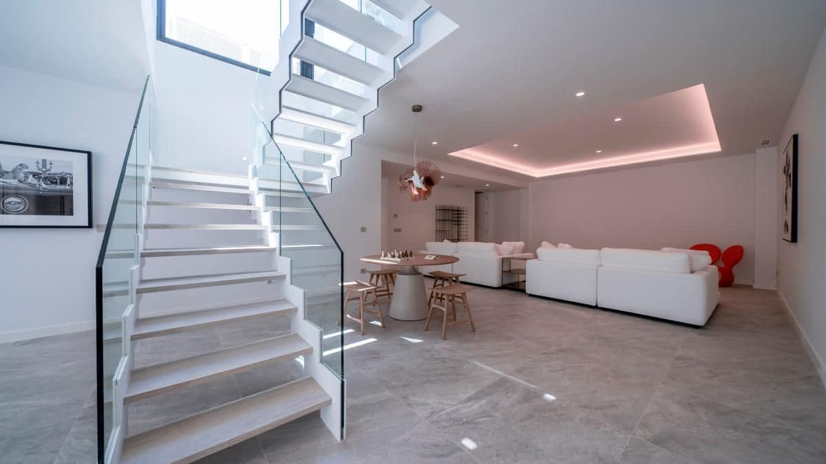 4 bedroom Villa for sale in Finestrat with pool - € 1,400,000 (Ref: 9855742)