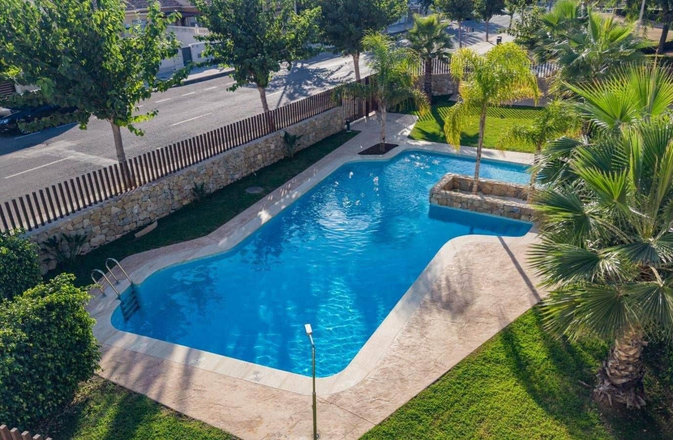 2 soveværelse Bungalow til salg i Torre de la Horadada med swimmingpool - € 412.000 (Ref: 9855752)