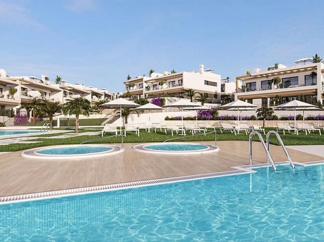 2 soveværelse Bungalow til salg i Los Balcones med swimmingpool - € 272.000 (Ref: 9855786)