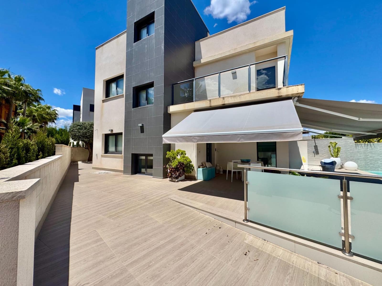 4 quarto Moradia para venda em San Miguel de Salinas com piscina - 699 500 € (Ref: 9862065)