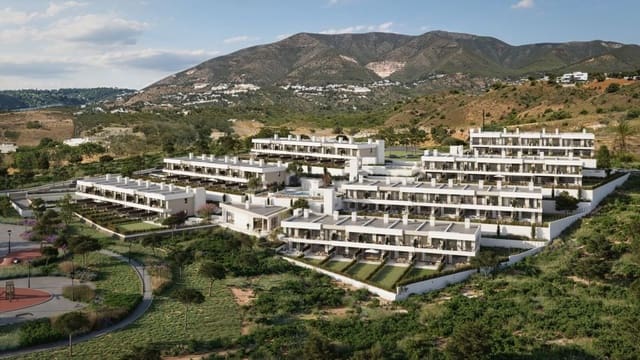 3 soverom Rekkehus til salgs i El Higuerón, Fuengirola med svømmebasseng - € 995 000 (Ref: 9865601)