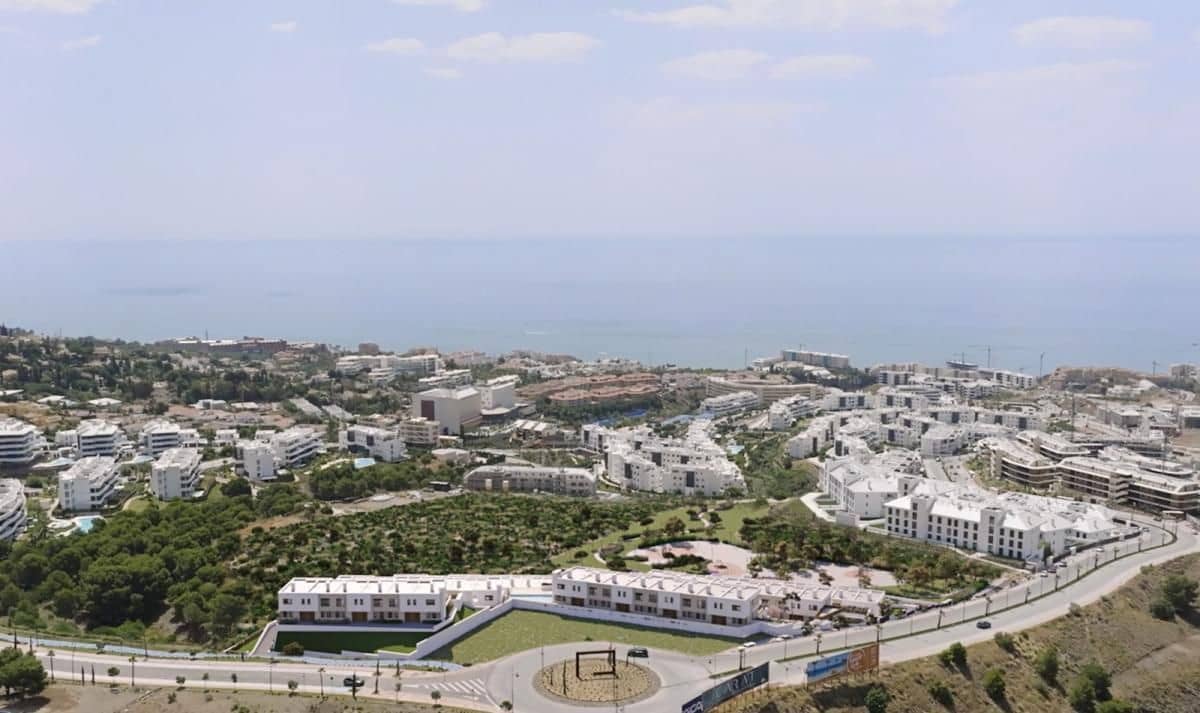 3 soverom Rekkehus til salgs i Fuengirola med svømmebasseng - € 995 000 (Ref: 9865601)