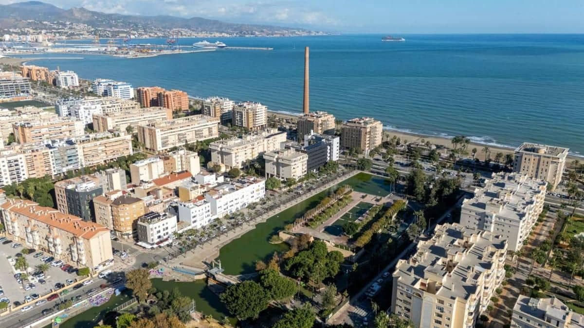 Apartamento de 2 habitaciones en Málaga ciudad en venta con piscina garaje - 560.000 € (Ref: 9865603)
