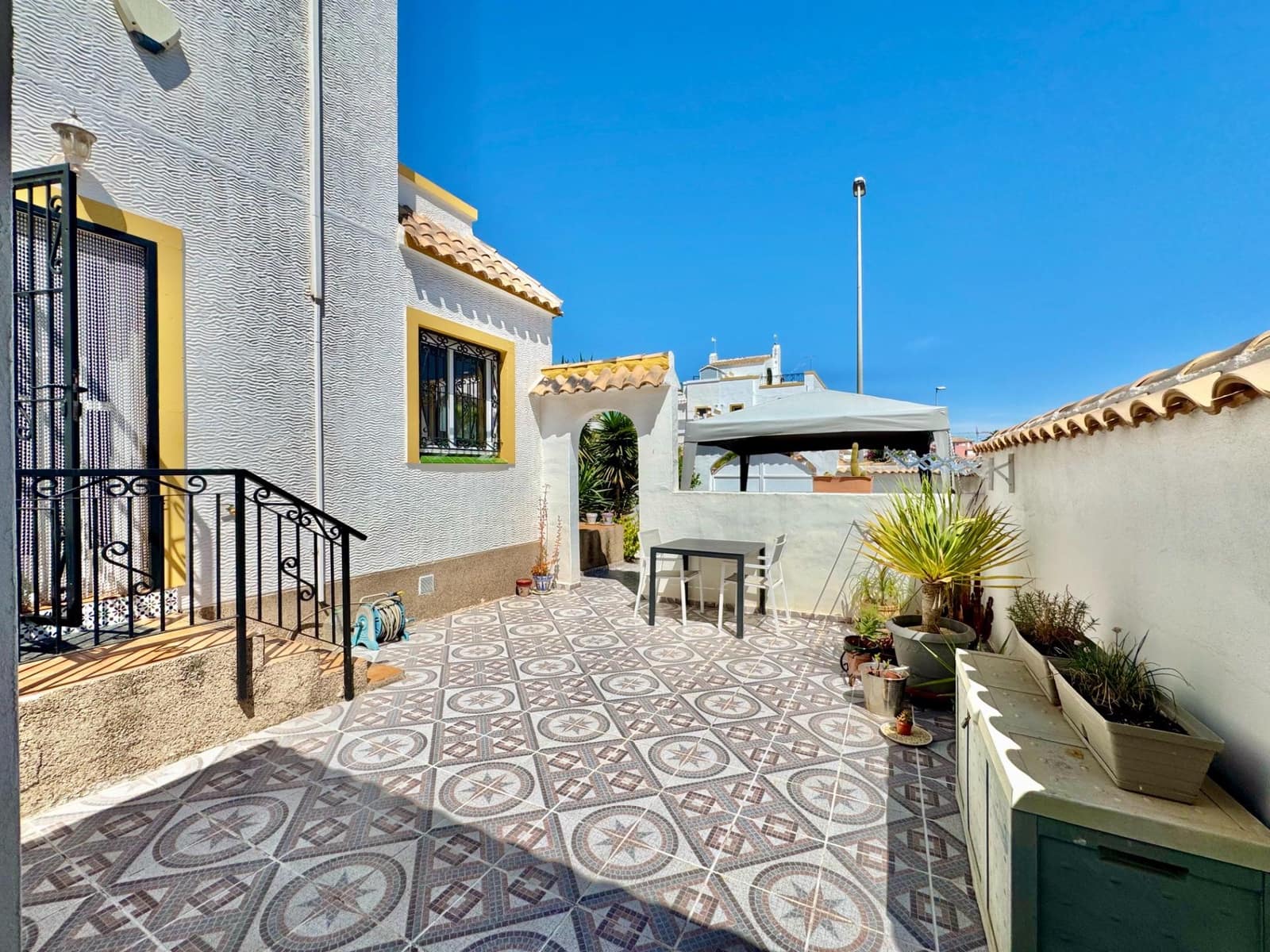 3 soveværelse Byhus til salg i Los Altos med swimmingpool - € 240.000 (Ref: 9865722)