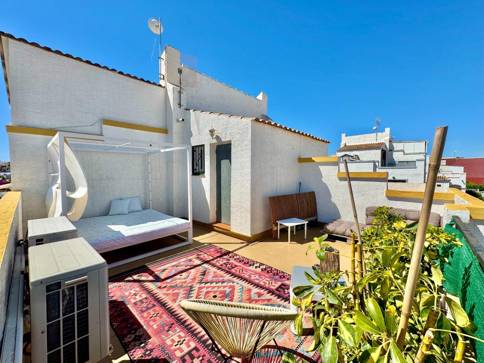 3 soveværelse Byhus til salg i Los Altos med swimmingpool - € 240.000 (Ref: 9865722)