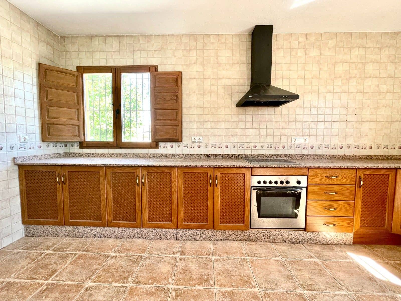 4 bedroom Villa for sale in Crevillente / Crevillent - € 329,900 (Ref: 9867201)