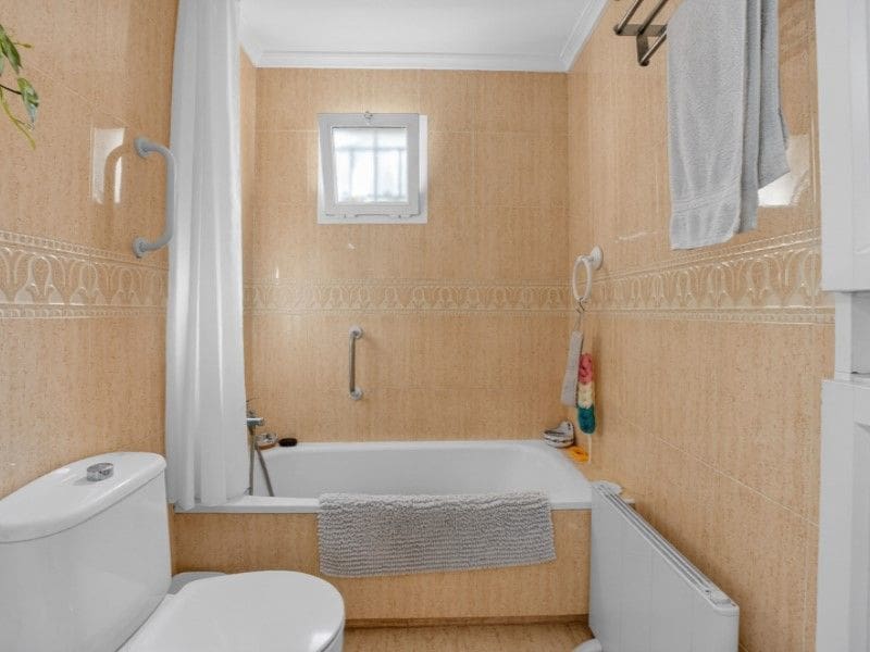 1 sypialnia Bungalow na sprzedaż w Orihuela Costa - 184 000 € (Ref: 9868850)