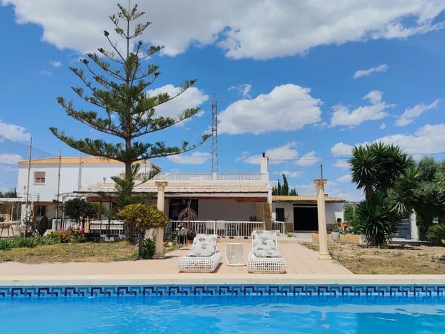 6 slaapkamer Villa te koop in Los Montesinos met garage - € 785.000 (Ref: 9876665)