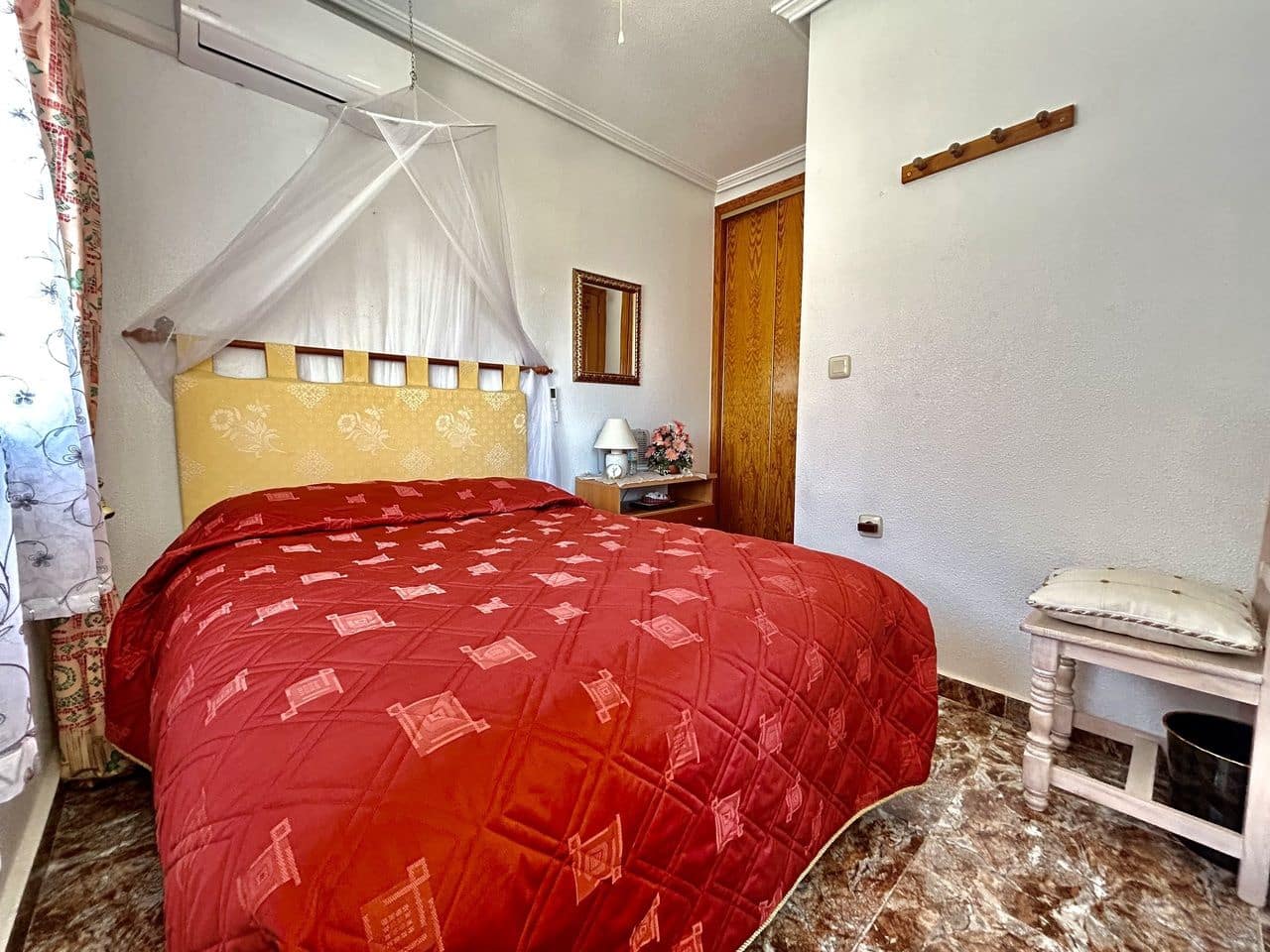 3 slaapkamer Huis te koop in La Zenia - € 250.000 (Ref: 9876689)