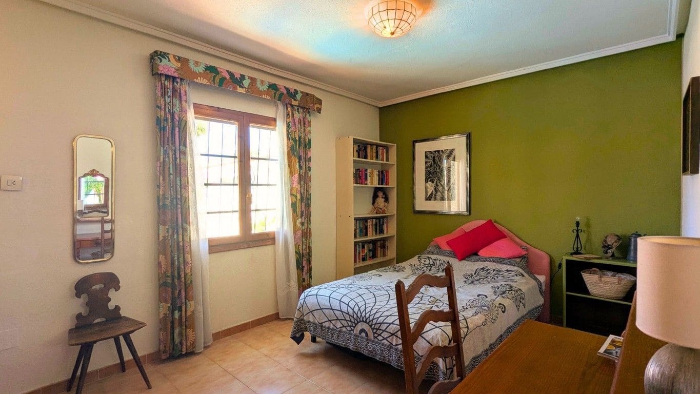 4 makuuhuone Huvila myytävänä paikassa Rojales - 385 000 € (Ref: 9879084)