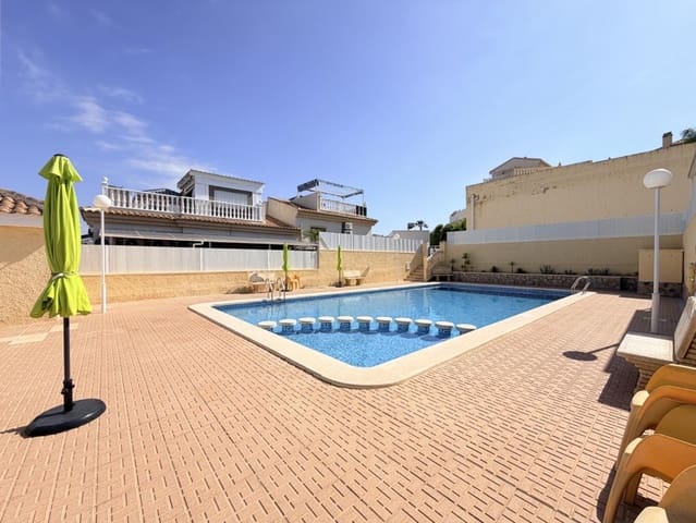 3 bedroom Terraced Villa for sale in Zaragoza city - € 249,000 (Ref: 9882178)