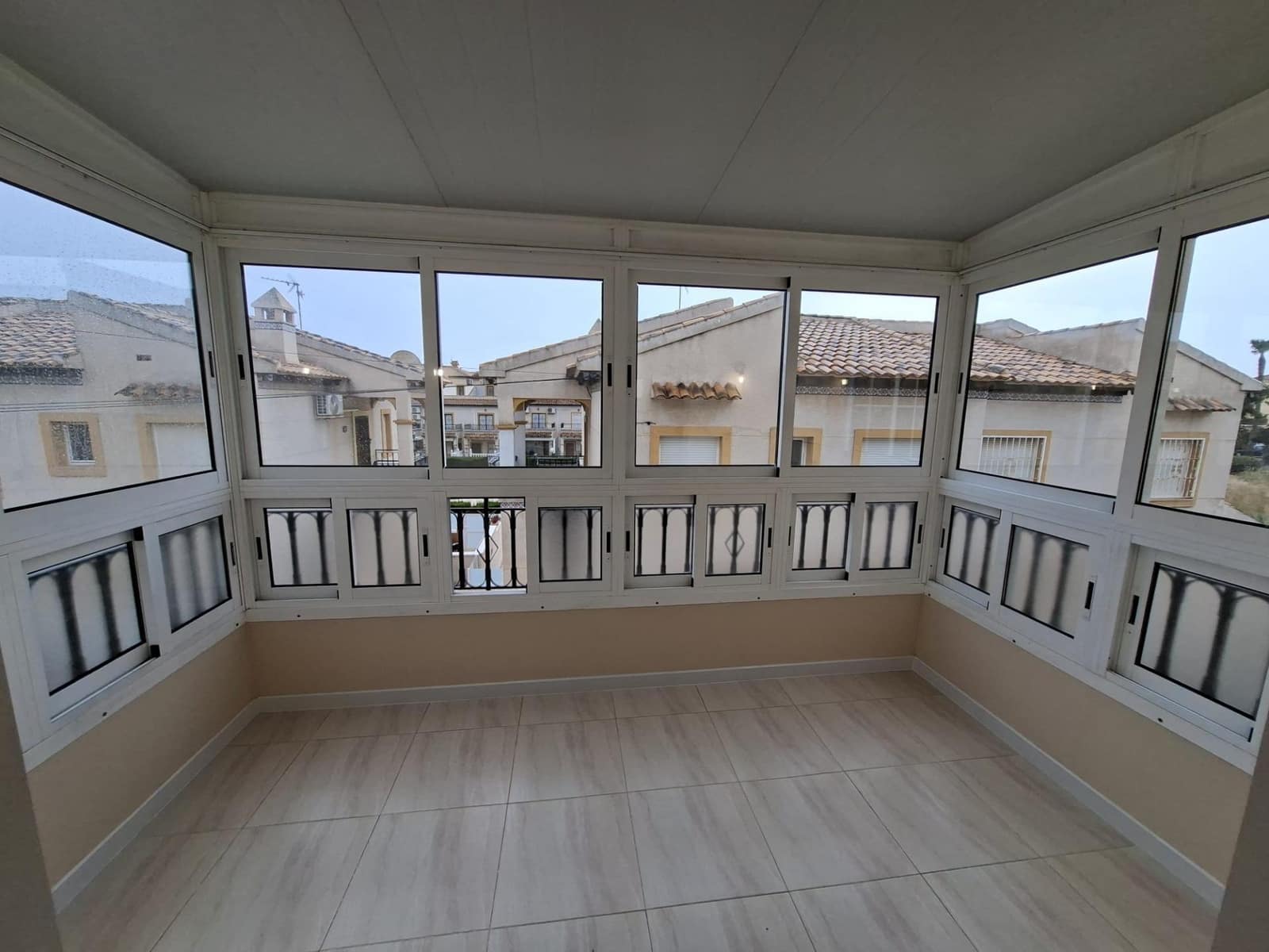 2 sovrum Bungalow till salu i Orihuela Costa med pool - 179 000 € (Ref: 9885073)
