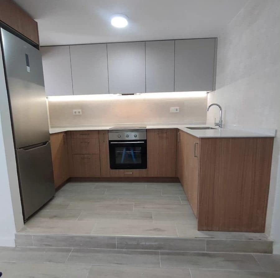 Casa de 2 habitaciones en Torrevieja en venta con piscina - 239.900 € (Ref: 9885080)