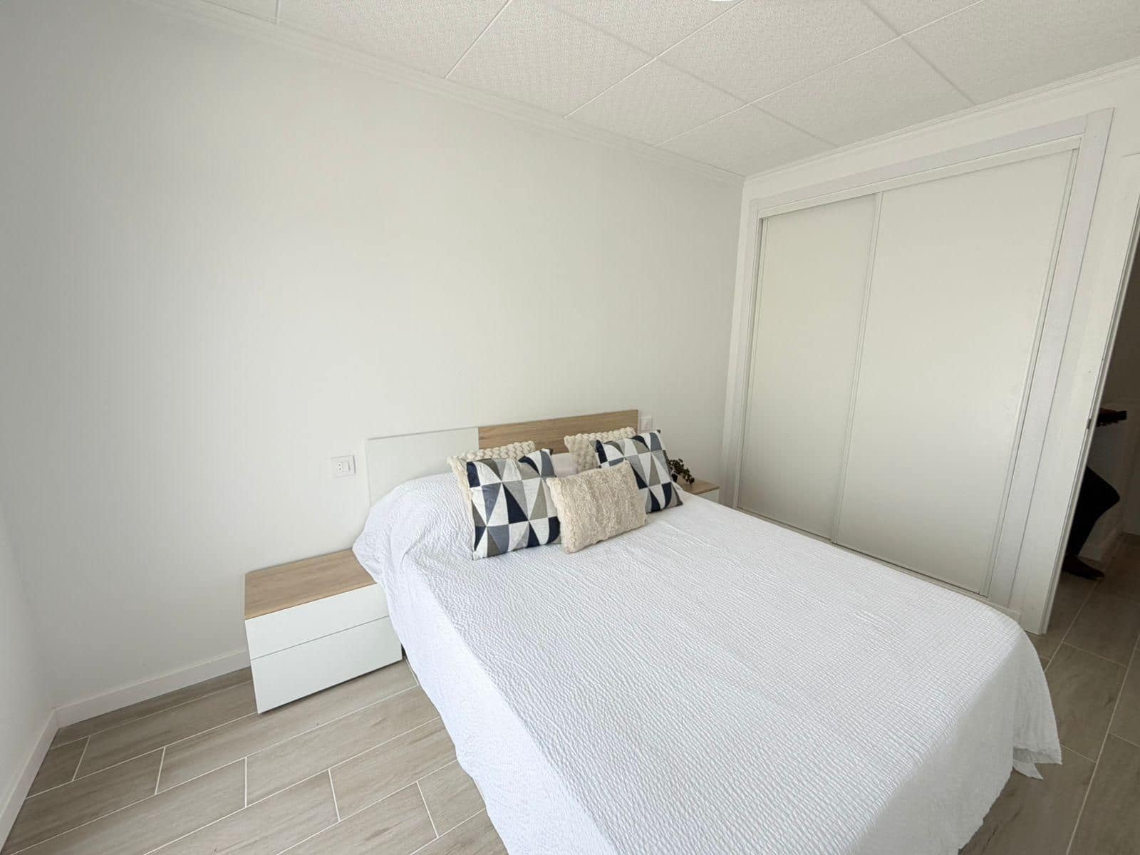 2 soveværelse Byhus til salg i Torrevieja med swimmingpool - € 229.900 (Ref: 9885080)