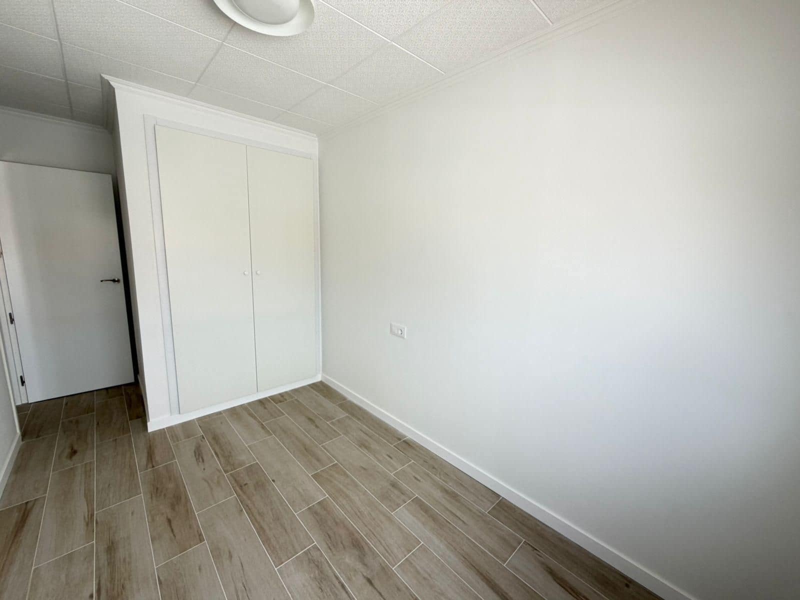 2 soveværelse Byhus til salg i Torrevieja med swimmingpool - € 229.900 (Ref: 9885080)