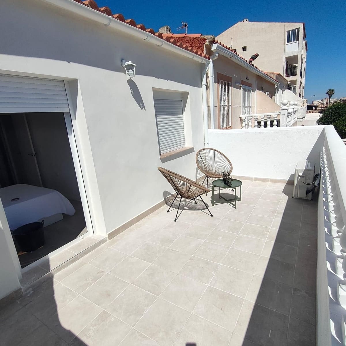 2 soveværelse Byhus til salg i Torrevieja med swimmingpool - € 229.900 (Ref: 9885080)
