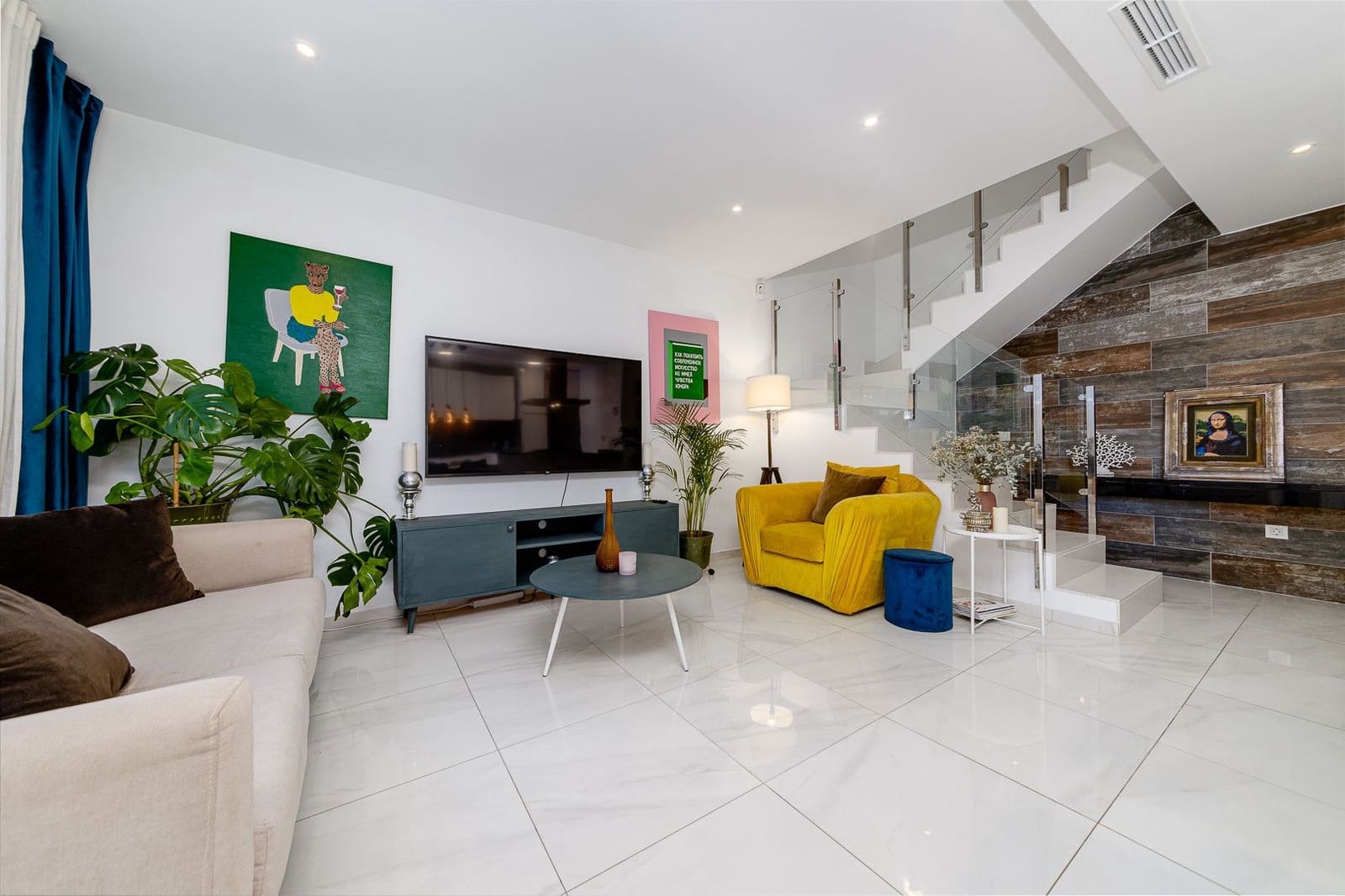 3 bedroom Townhouse for sale in Filipinas - € 325,000 (Ref: 9888180)