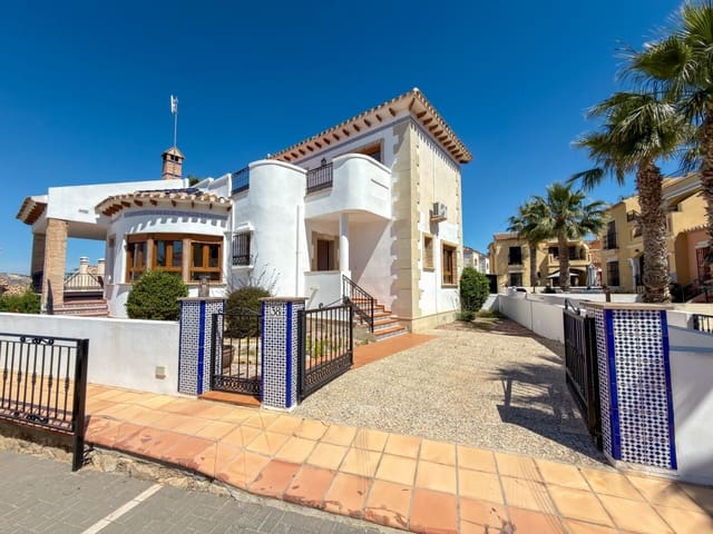 3 soveværelse Villa til salg i Algorfa med swimmingpool - € 375.000 (Ref: 9892585)