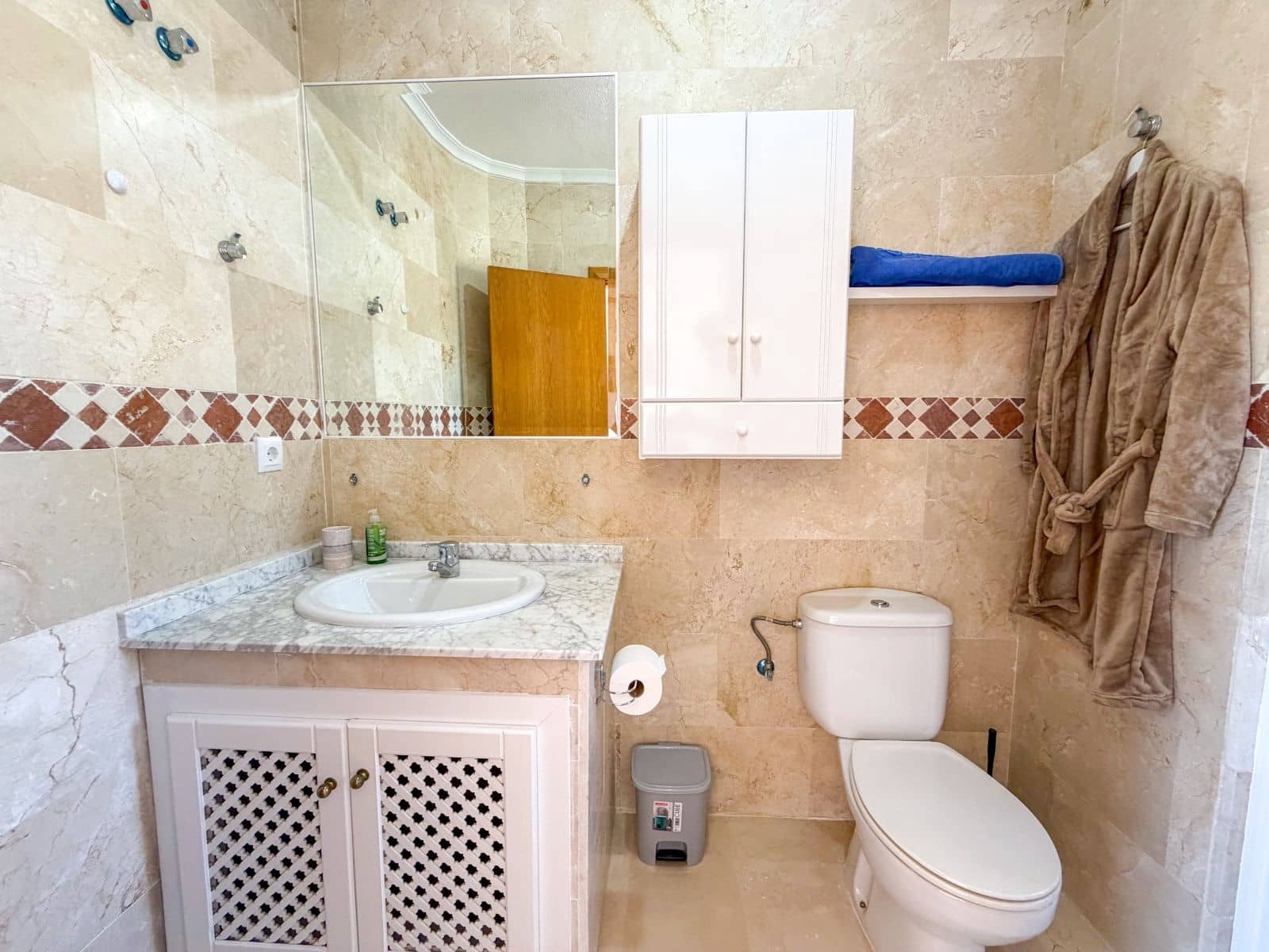 Chalet de 3 habitaciones en Algorfa en venta con piscina - 375.000 € (Ref: 9892585)