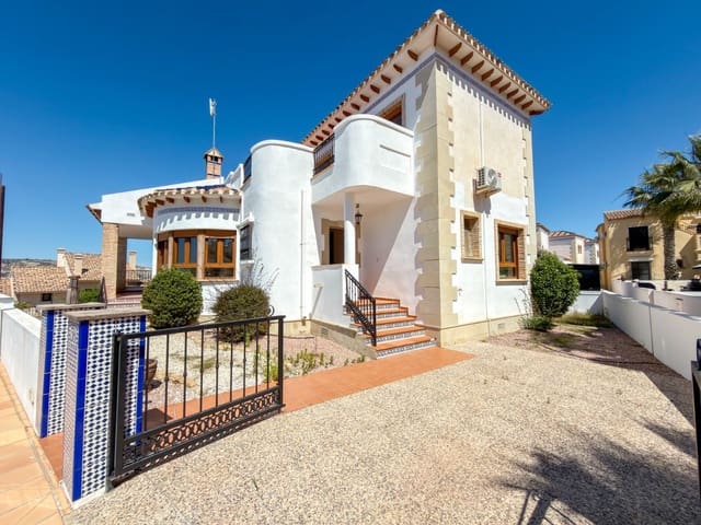 3 soveværelse Villa til salg i Algorfa med swimmingpool - € 375.000 (Ref: 9892585)
