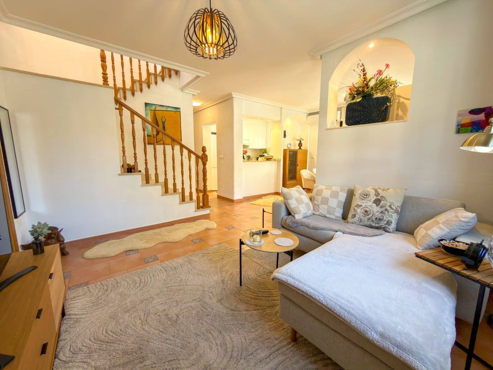 4 Zimmer Villa zu verkaufen in Orihuela Costa mit Pool - 335.000 € (Ref: 9892586)