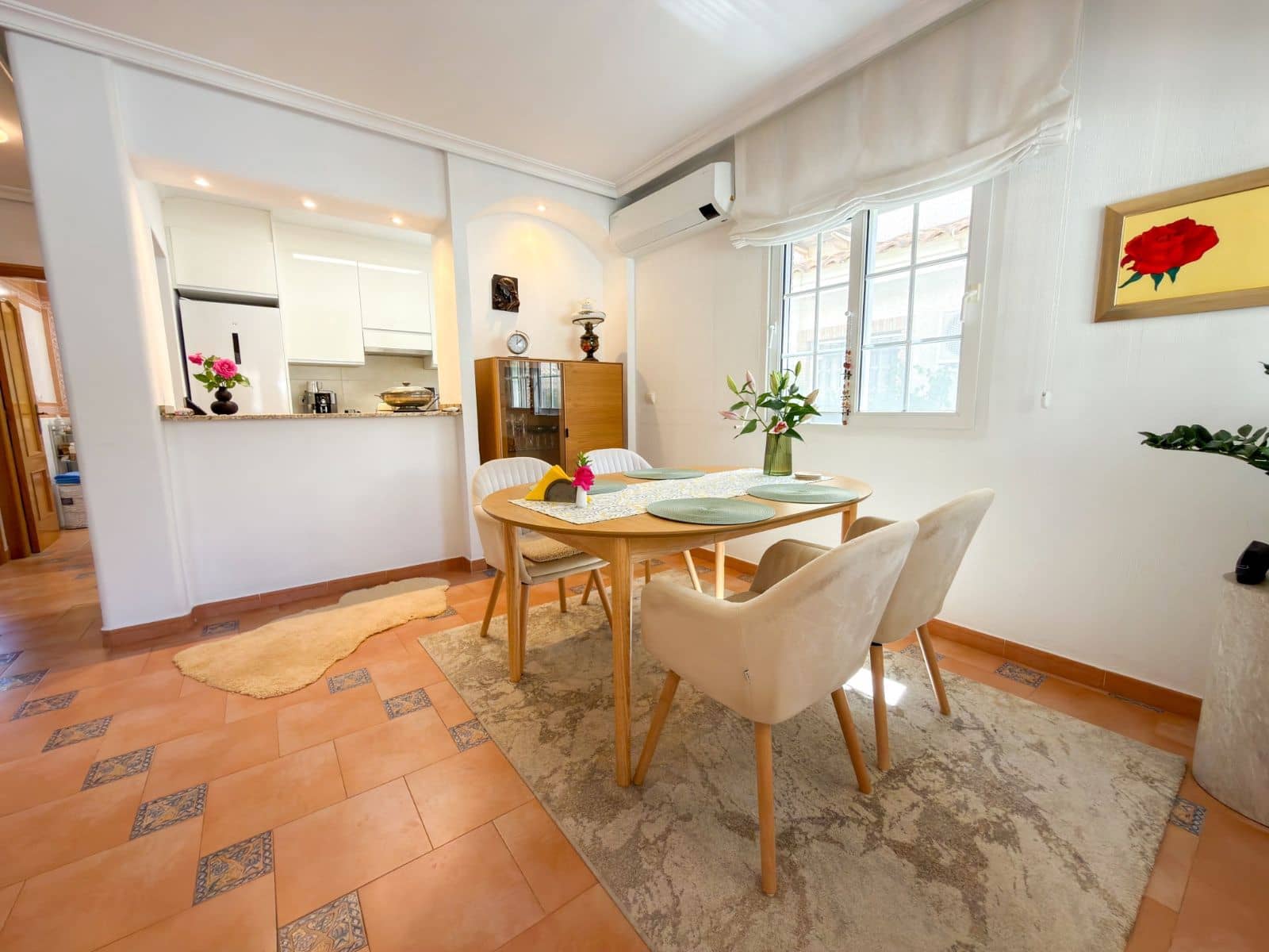 4 Zimmer Villa zu verkaufen in Orihuela Costa mit Pool - 335.000 € (Ref: 9892586)
