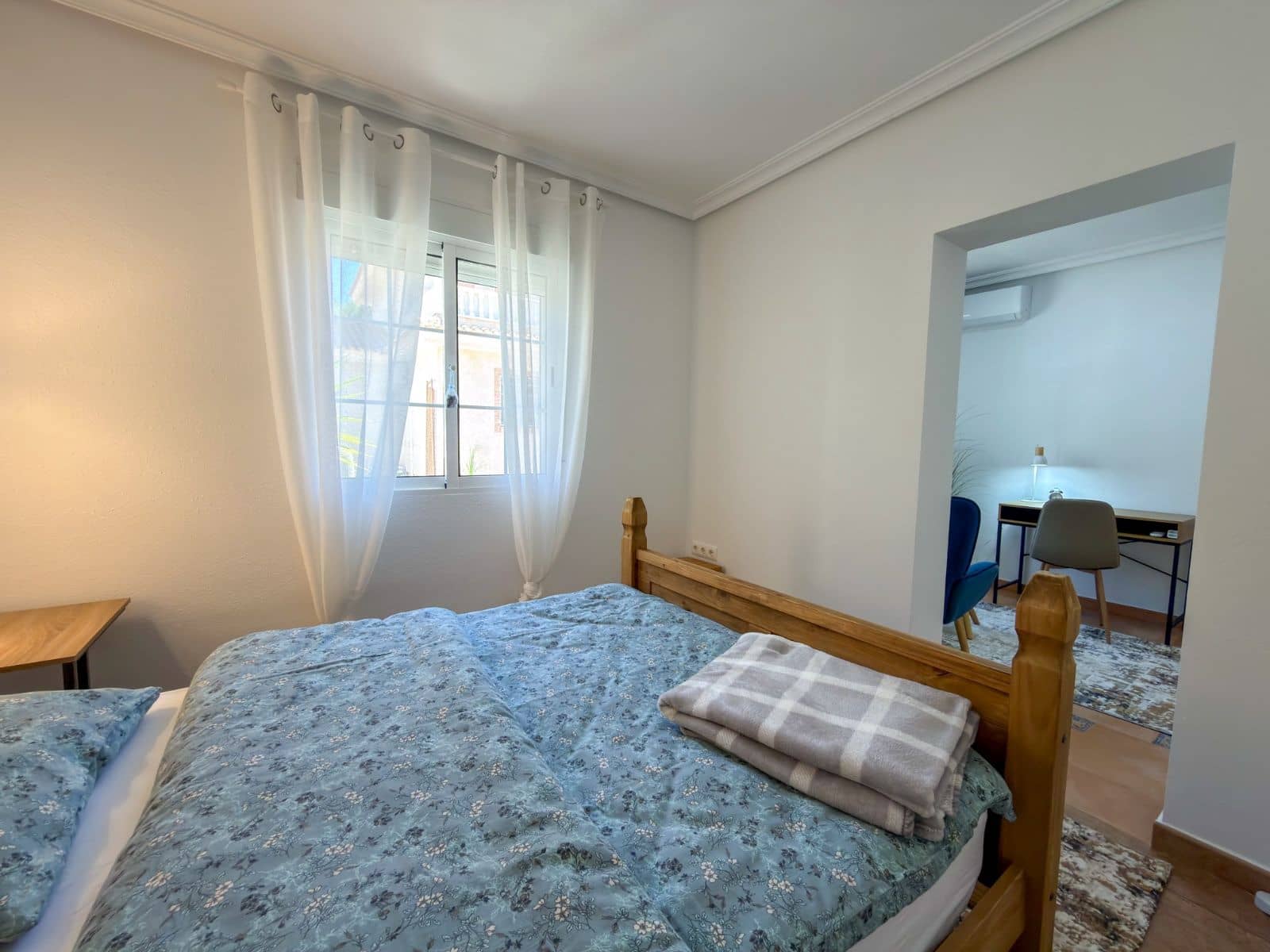 4 Zimmer Villa zu verkaufen in Orihuela Costa mit Pool - 335.000 € (Ref: 9892586)
