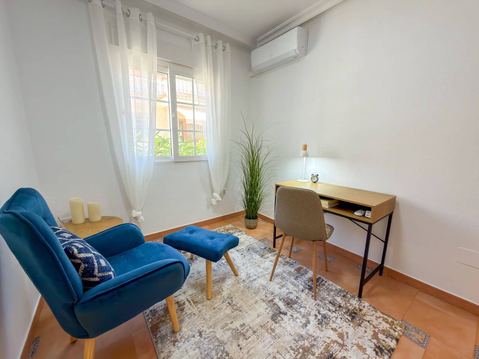4 Zimmer Villa zu verkaufen in Orihuela Costa mit Pool - 335.000 € (Ref: 9892586)
