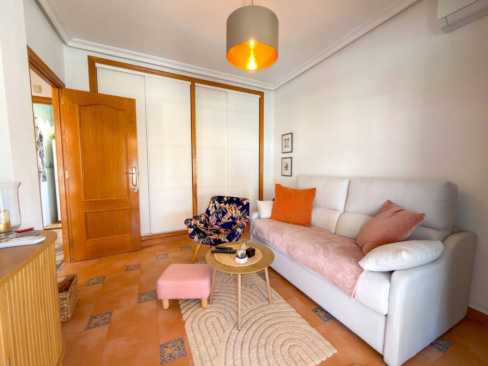 4 Zimmer Villa zu verkaufen in Orihuela Costa mit Pool - 335.000 € (Ref: 9892586)