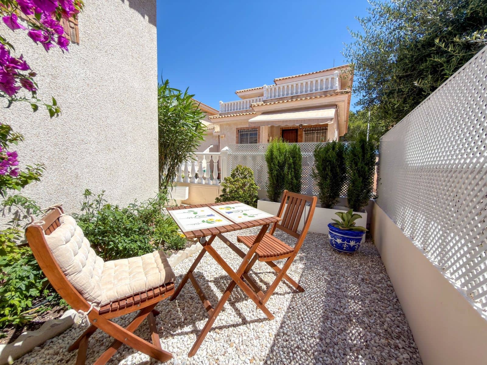 4 Zimmer Villa zu verkaufen in Orihuela Costa mit Pool - 335.000 € (Ref: 9892586)