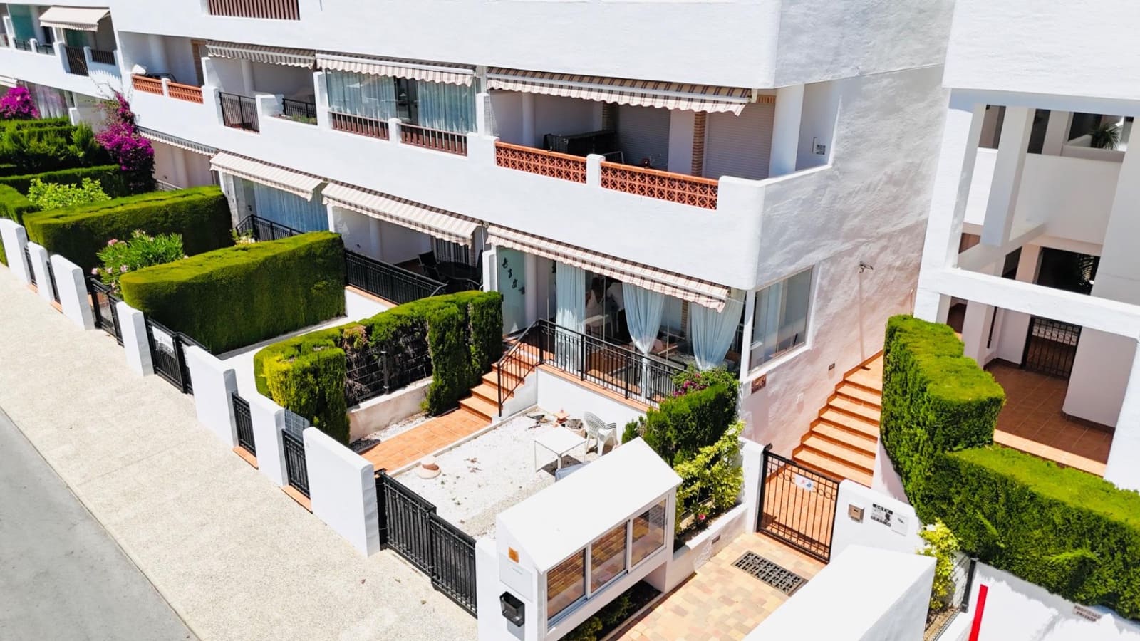 2 Zimmer Apartment zu verkaufen in Orihuela Costa mit Pool Garage - 235.000 € (Ref: 9892587)