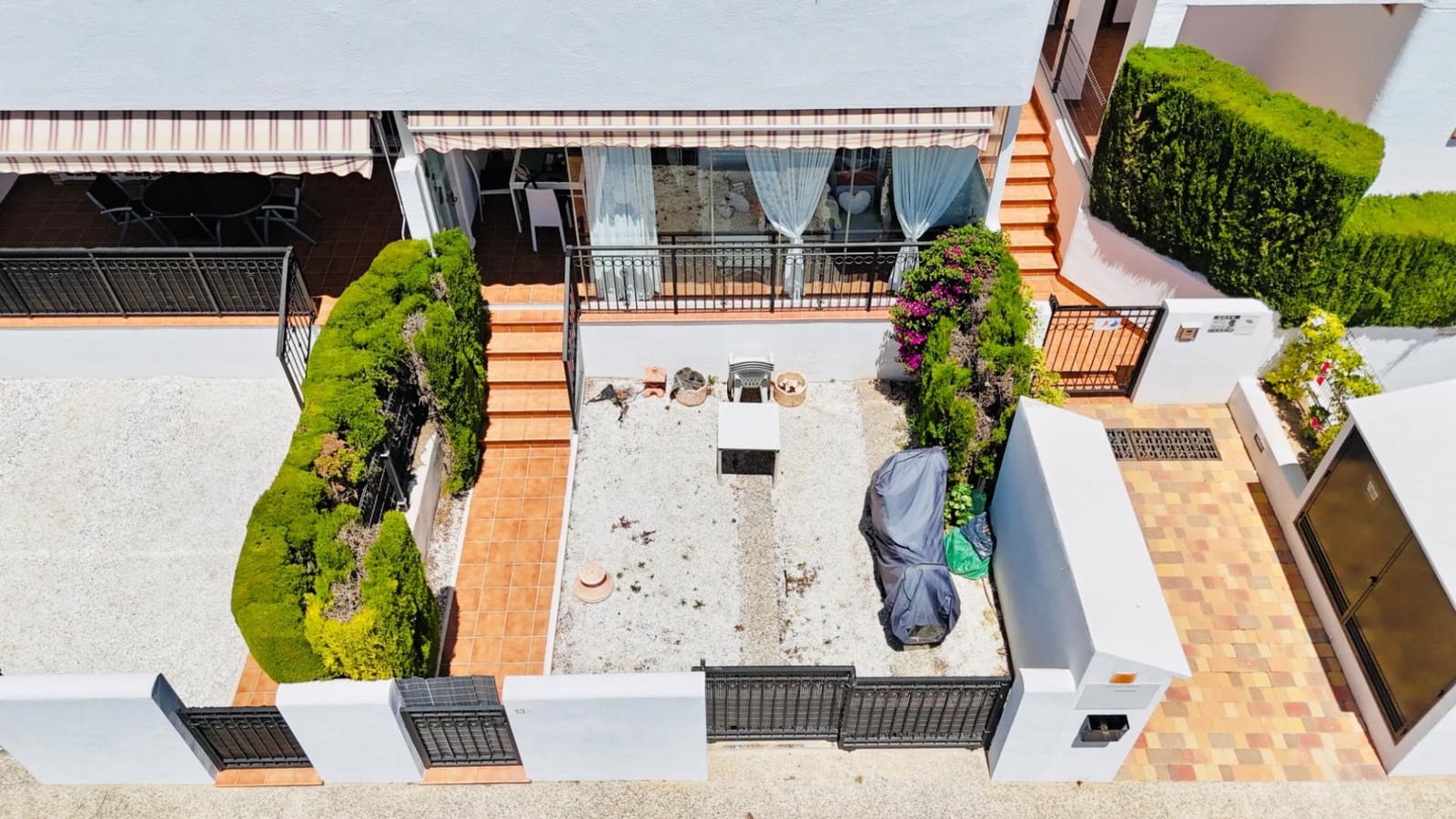 2 Zimmer Apartment zu verkaufen in Orihuela Costa mit Pool Garage - 235.000 € (Ref: 9892587)