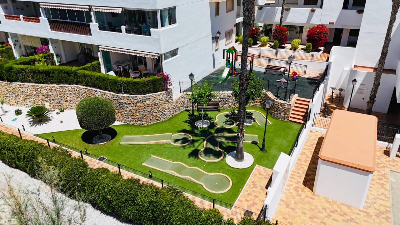 2 Zimmer Apartment zu verkaufen in Orihuela Costa mit Pool Garage - 235.000 € (Ref: 9892587)