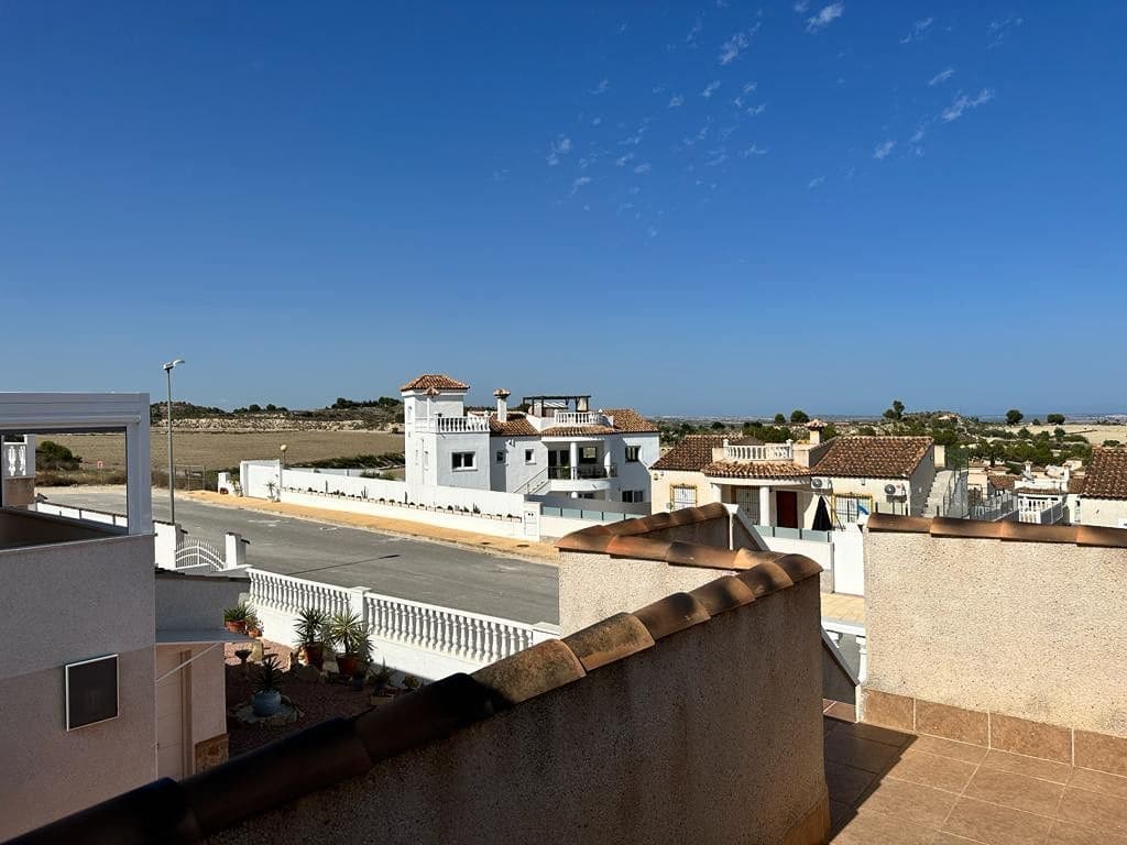 4 bedroom Villa for sale in San Miguel de Salinas with pool - € 335,000 (Ref: 9896543)
