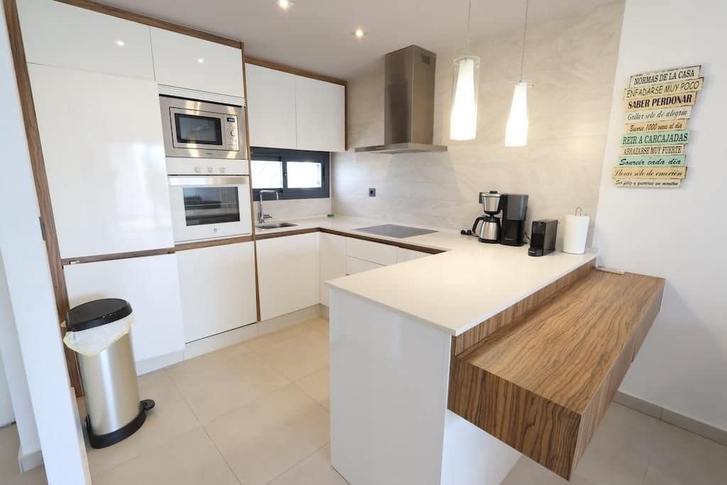 2 slaapkamer Bungalow te koop in El Raso met garage - € 255.000 (Ref: 9896544)
