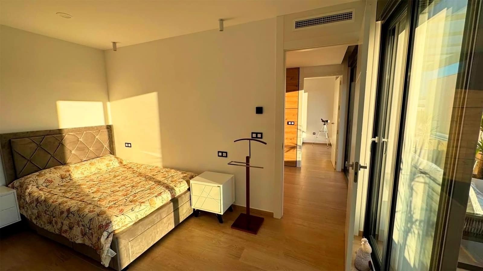 Chalet de 4 habitaciones en Rojales en venta con piscina - 975.000 € (Ref: 9896568)