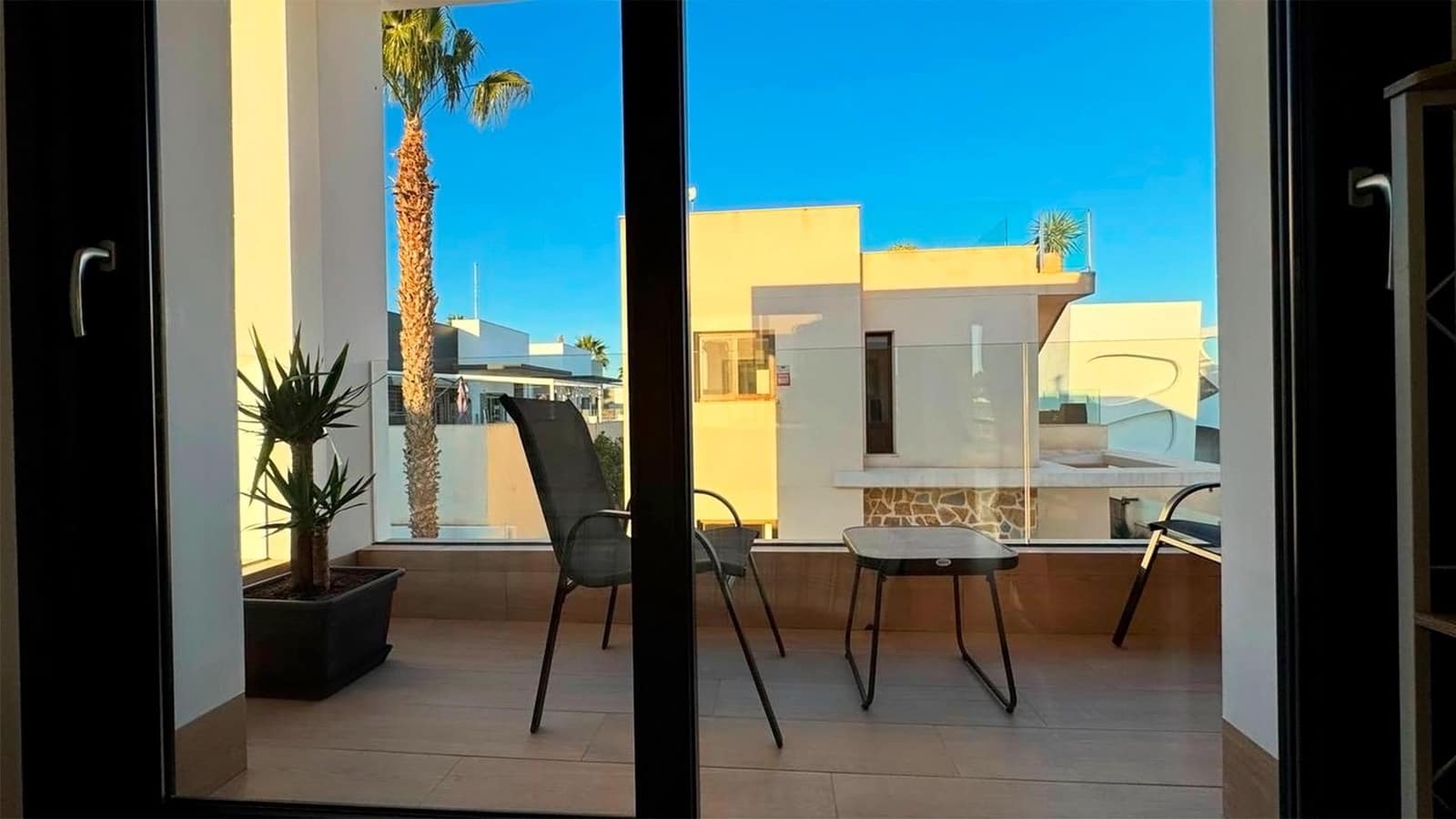 Chalet de 4 habitaciones en Rojales en venta con piscina - 975.000 € (Ref: 9896568)