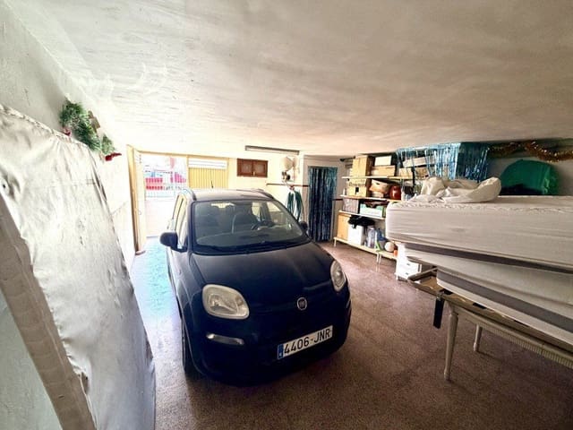 4 bedroom Townhouse for sale in Formentera del Segura with garage - € 212,000 (Ref: 9896574)