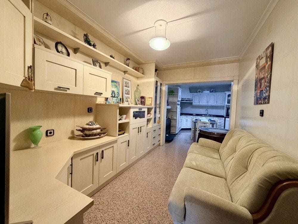 4 bedroom Townhouse for sale in Formentera del Segura with garage - € 212,000 (Ref: 9896574)