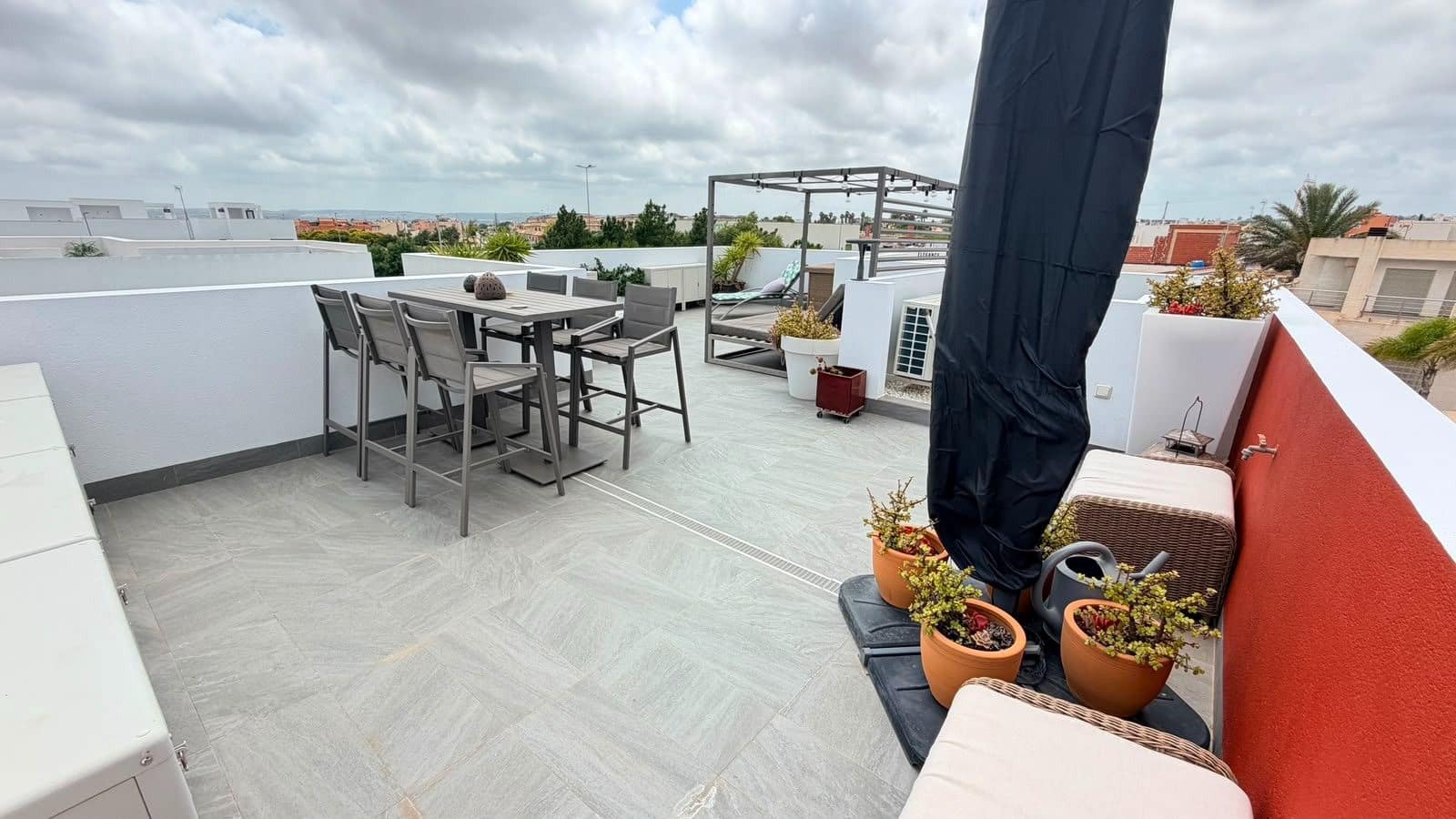 3 quarto Moradia para venda em Los Montesinos com piscina - 425 000 € (Ref: 9899043)