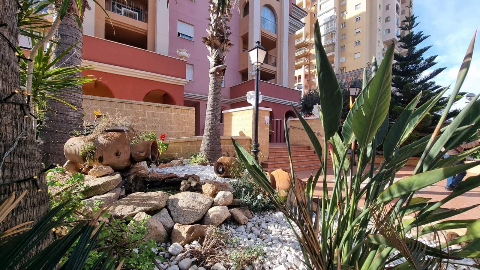 2 quarto Apartamento para venda em Torrevieja com piscina - 265 000 € (Ref: 9899085)