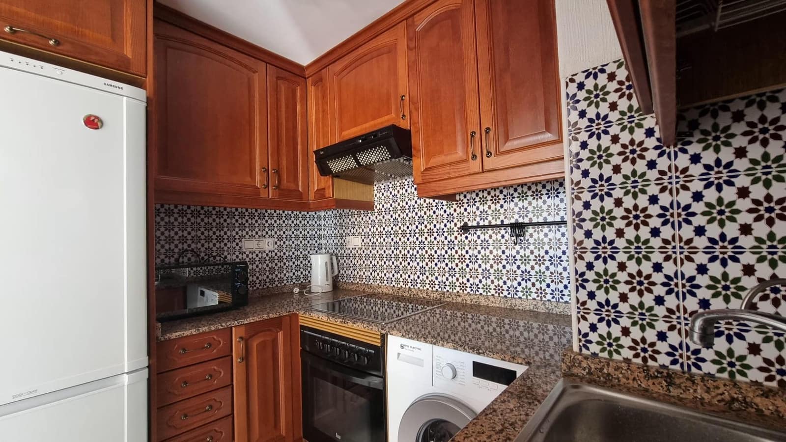 2 quarto Apartamento para venda em Torrevieja com piscina - 265 000 € (Ref: 9899085)